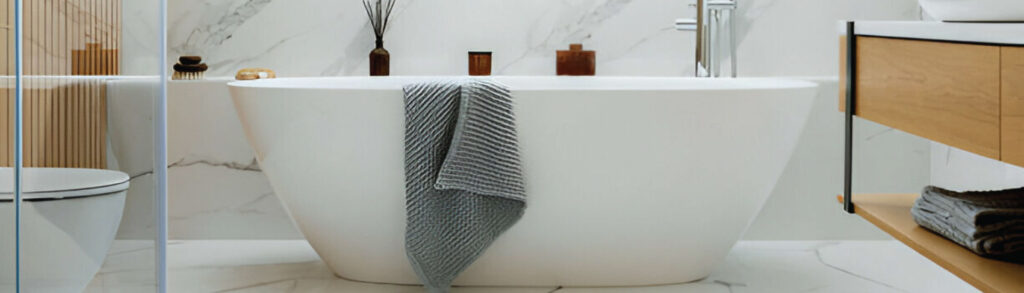 How Much Does a Bathtub Replacement Cost? | 2025 Guide